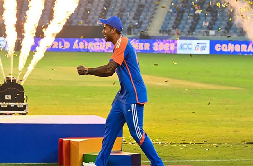 পাকিস্তান ট্রফি নিয়ে পালিয়ে গেছে: ভারতীয় অধিনায়ক