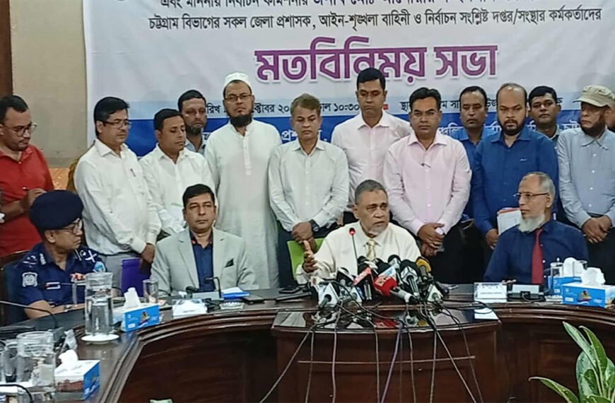 আমরা স্বচ্ছ নির্বাচন উপহার দিতে চাই, রাতের অন্ধকারে ভোট চাই না : সিইসি