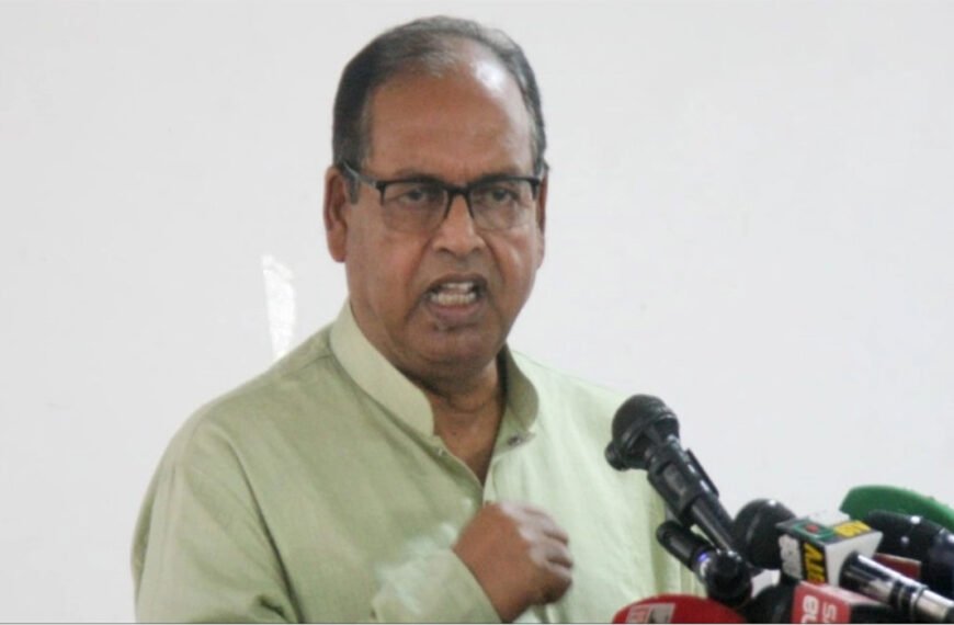 গণতন্ত্র প্রতিষ্ঠায় ঐক্যবদ্ধ উদ্যোগ প্রয়োজন : শামসুজ্জামান দুদু