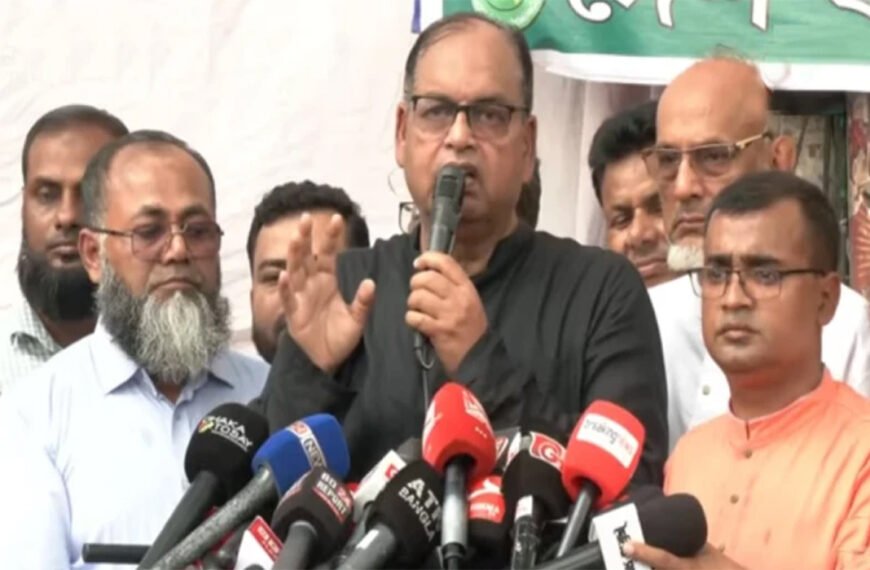 সরকারের ভেতরে গুপ্তচর নিয়োগ রাজনৈতিক দলের কাজ নয়: দুদু