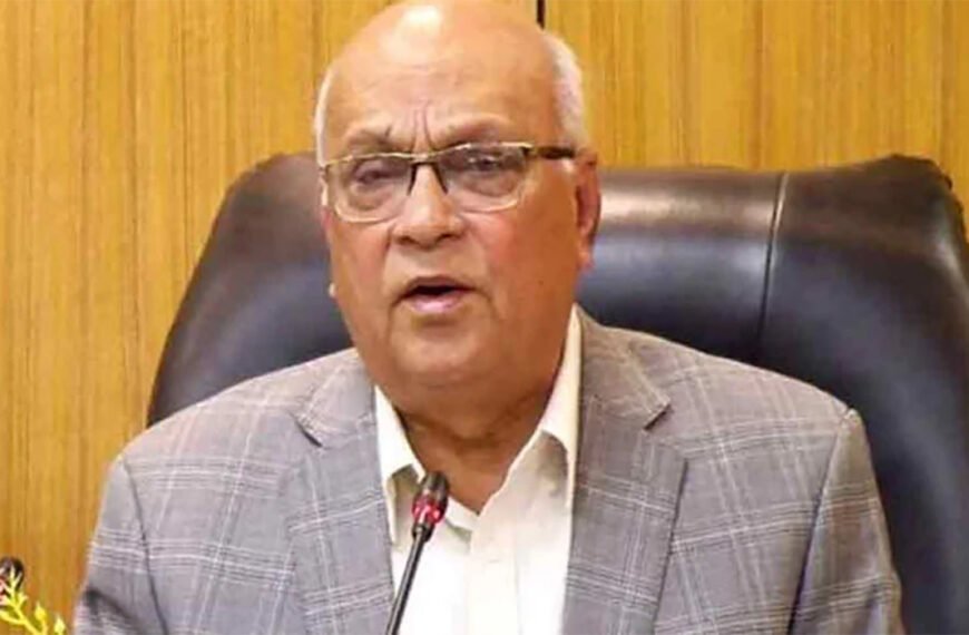 মুক্তিযুদ্ধে নৌ কমান্ডোদের দুঃসাহসিক অভিযান ছিল গুরুত্বপূর্ণ পদক্ষেপ: উপদেষ্টা আজম