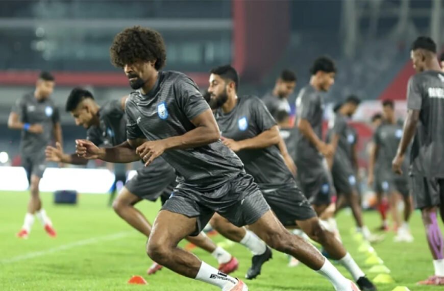 রাতে হংকং চায়নার মুখোমুখি হবে বাংলাদেশ