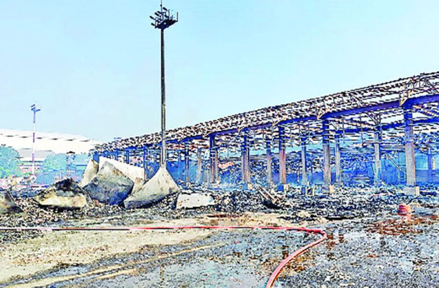 কার্গো ভিলেজে ১২ হাজার কোটি টাকা ক্ষতির আশঙ্কা