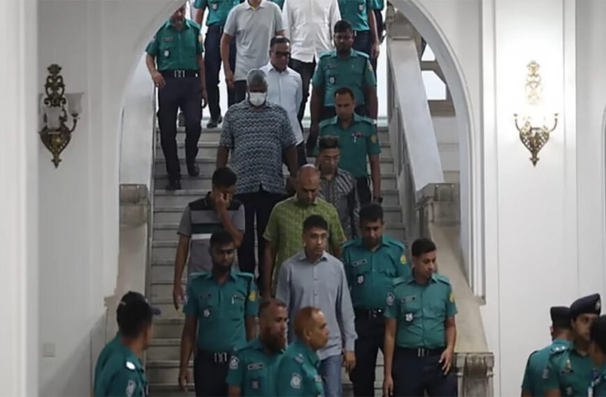 আত্মসমর্পণকারী সেনা কর্মকর্তারা নির্দোষ, মূল অপরাধীরা ভারতে পালিয়েছেন: আইনজীবী