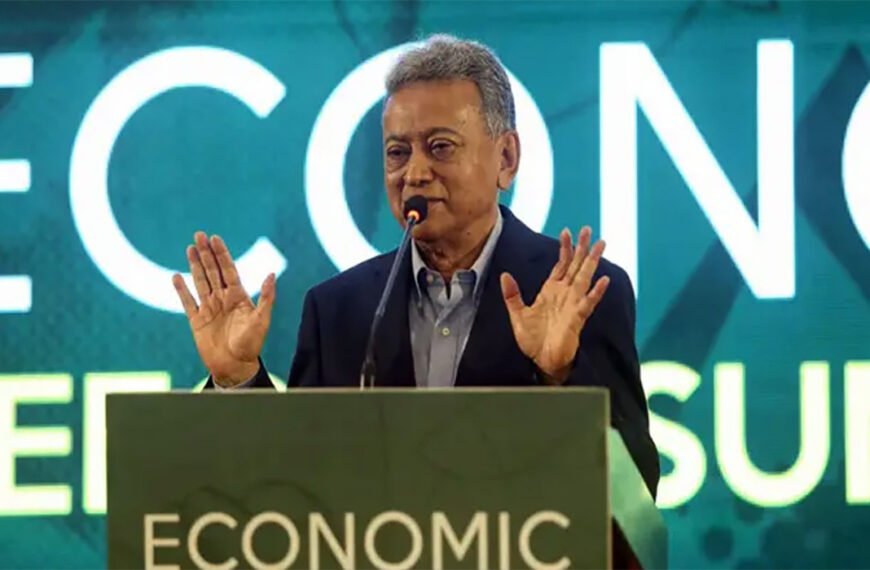 আমলাতন্ত্রের সঙ্গে সংঘাত নয়, আমলাদের কাজ কমিয়ে দেওয়া হবে : আমীর খসরু