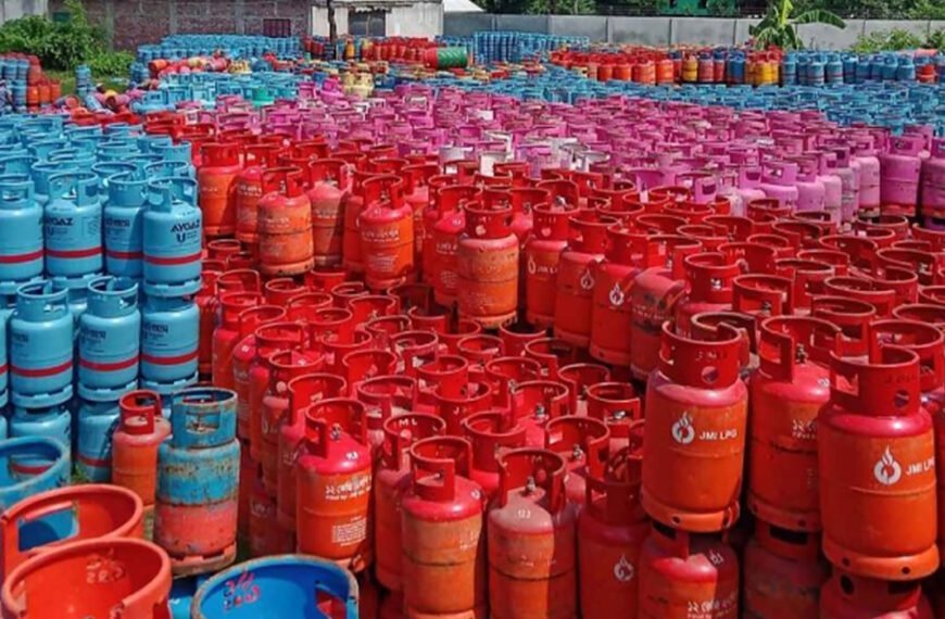 আরও এলপি গ্যাসের দাম কমল