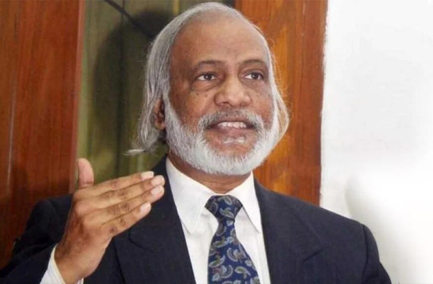 শিক্ষকদের অপমান করে উন্নয়ন সম্ভব নয় : ড. মঈন খান