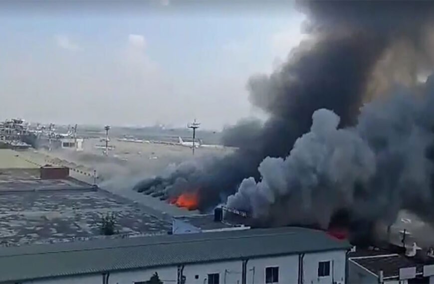 শাহজালাল বিমানবন্দরে কার্গো ভিলেজে ভয়াবহ আগুন