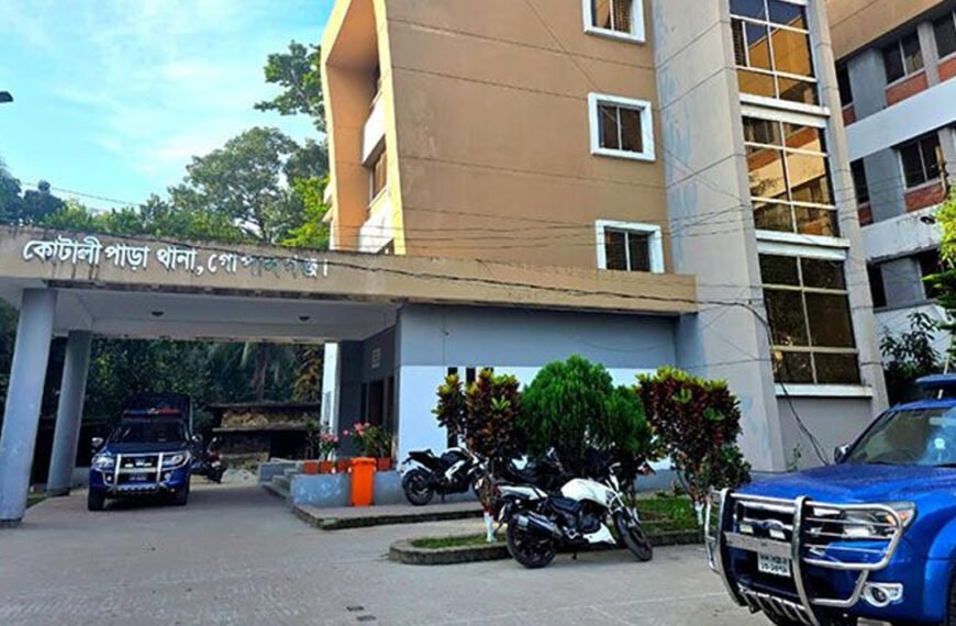 কোটালীপাড়া থানায় ককটেল হামলায় তিন পুলিশ সদস্য আহত