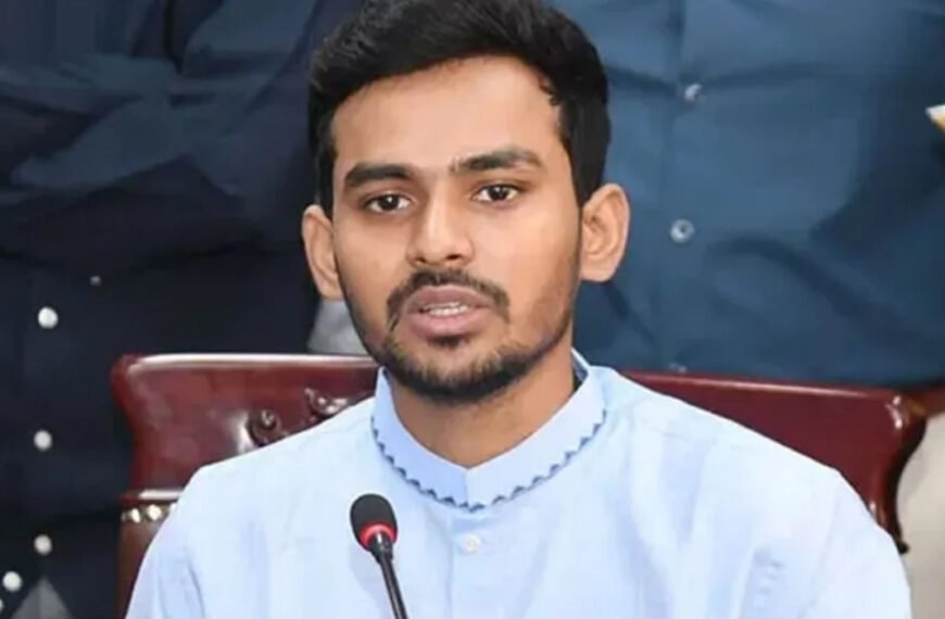 ঢাকা-১০ আসনের ভোটার হচ্ছেন উপদেষ্টা আসিফ মাহমুদ সজীব ভুঁইয়া