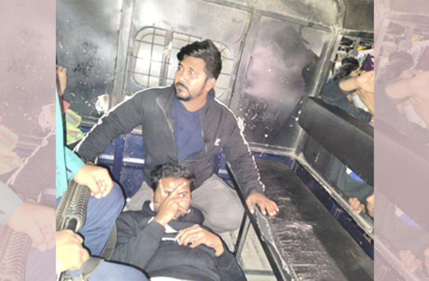 রংপুরে স্কুলছাত্রকে পিস্তল ঠেকিয়ে হুমকি, এনসিপির দুই নেতা গ্রেপ্তার