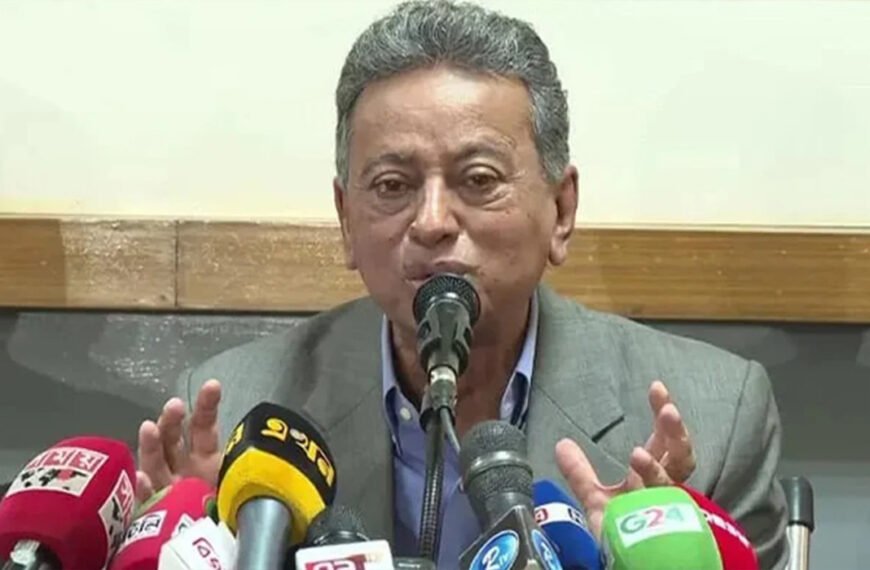 গণতন্ত্র থেকে বিচ্যুত হওয়ার সুযোগ নেই: আমীর খসরু