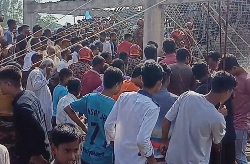 বীরগঞ্জে নির্মাণাধীন ভবনের ছাদ ধসে শ্রমিক গুরুতর আহত