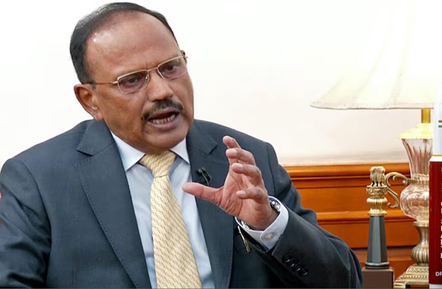 বাংলাদেশ-নেপাল-শ্রীলঙ্কায় সরকার পতনের পেছনে দুর্বল প্রশাসন: অজিত দোভাল