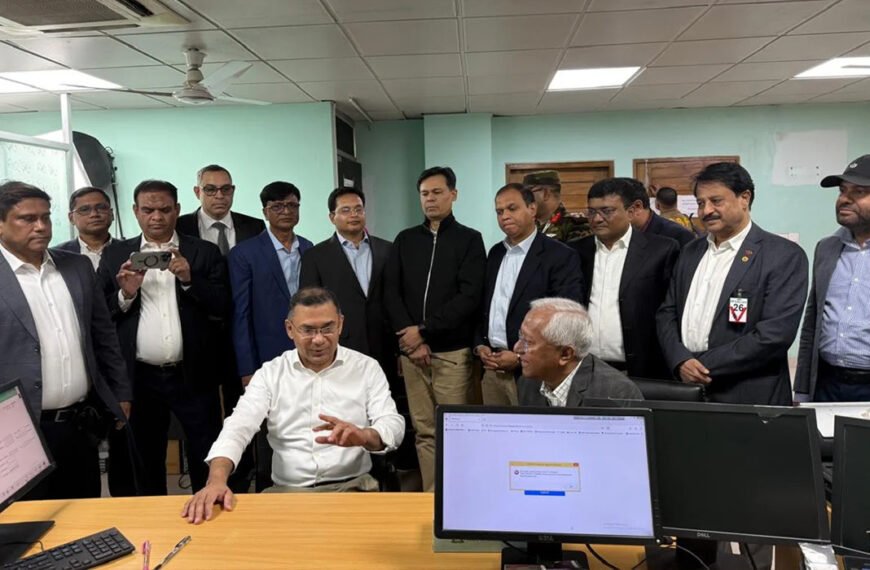 ভোটার হওয়ার আনুষ্ঠানিকতা সারলেন তারেক রহমান