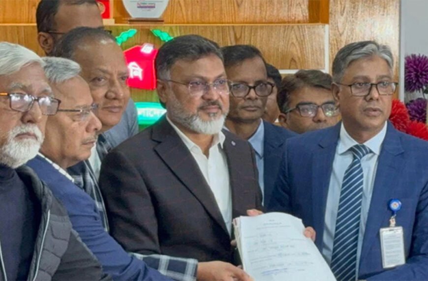 ঢাকা-১৫ আসনে মনোনয়নপত্র জমা দিলেন শফিকুল ইসলাম