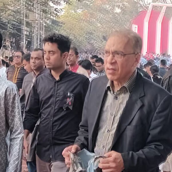 দুর্নীতি ও ধর্মান্ধতা একুশের চেতনার সম্পূর্ণ পরিপন্থী: ইফতেখারুজ্জামান