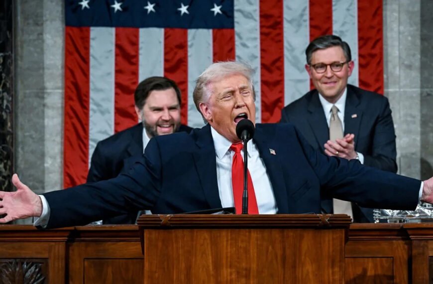 হামাসের প্রশংসা করে ইরানকে ট্রাম্পের হুঁশিয়ারি