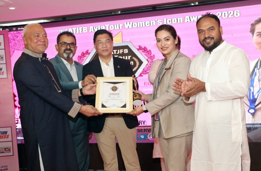 এটিজেএফবি এভিয়েট্যুর উইমেন্স আইকন অ্যাওয়ার্ড পেলেন ১০ নারী