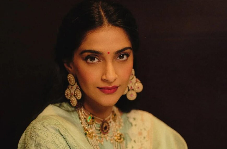 আবারও মা হলেন বলিউড অভিনেত্রী সোনম কাপুর