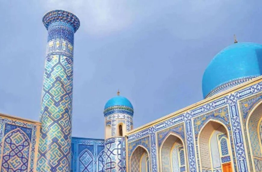 ইমামের সামাজিক মর্যাদা ও দায়িত্ব