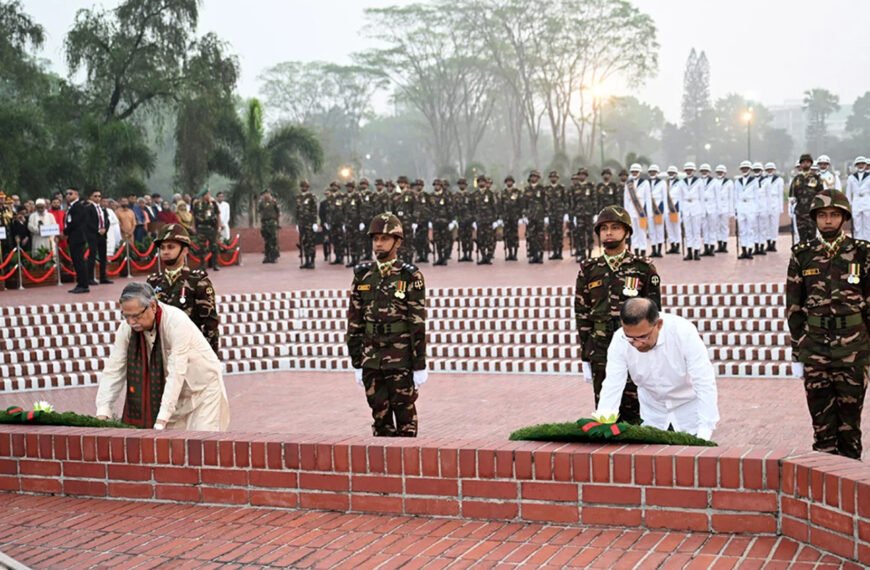 স্বাধীনতা দিবসে জাতীয় স্মৃতিসৌধে রাষ্ট্রপতি ও প্রধানমন্ত্রীর শ্রদ্ধা