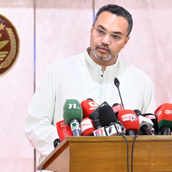 সরকার ২ মাসে ৬০টি পদক্ষেপ বাস্তবায়ন করেছে : মাহদী আমিন