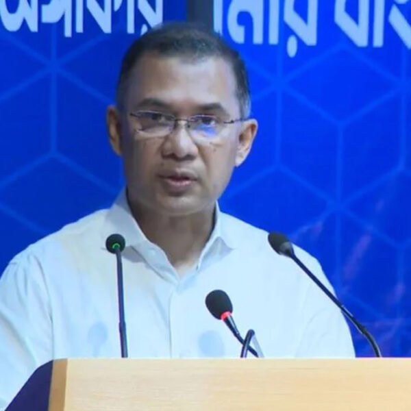 দক্ষ ও জনবান্ধব জনপ্রশাসন গড়ে তোলার কোনো বিকল্প নেই: প্রধানমন্ত্রী
