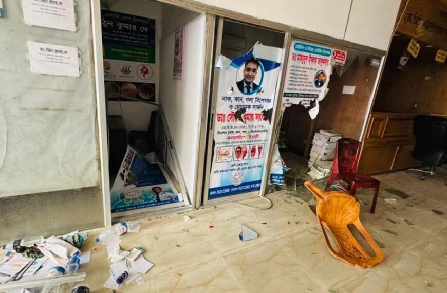 মাদারীপুরে ভুল চিকিৎসায় রোগীর মৃত্যুর অভিযোগ, হাসপাতালে ভাঙচুর