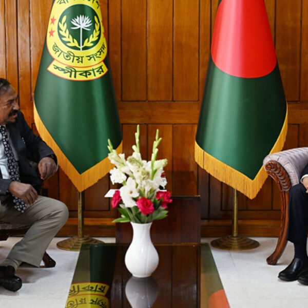 স্পিকারের সঙ্গে ভারতীয় হাইকমিশনারের সাক্ষাৎ; সংসদীয় কূটনীতিতে সম্পর্ক জোরদারে গুরুত্বারোপ