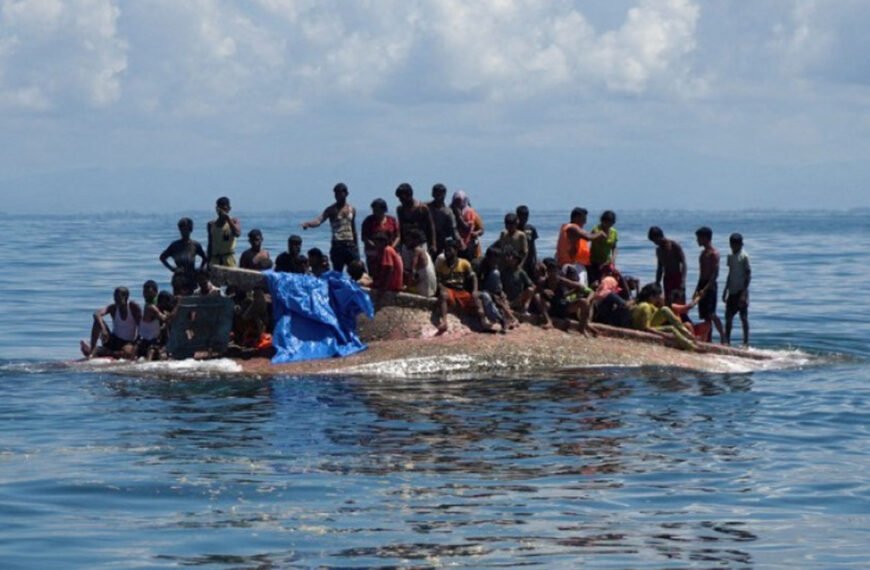 আন্দামান সাগরে নৌকাডুবিতে ২৫০ জন নিখোঁজ, রোহিঙ্গা ছাড়াও রয়েছেন বাংলাদেশি