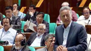 সংসদে শীর্ষ ২০ ঋণখেলাপির তালিকা প্রকাশ করলেন অর্থমন্ত্রী