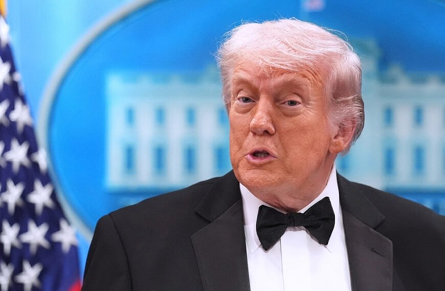 ইরানকে ‘শিগগিরই বুদ্ধিমত্তার পরিচয় দিয়ে’ পারমাণবিক চুক্তি মেনে নিতে হবে’ : ট্রাম্পের হুঁশিয়ারি