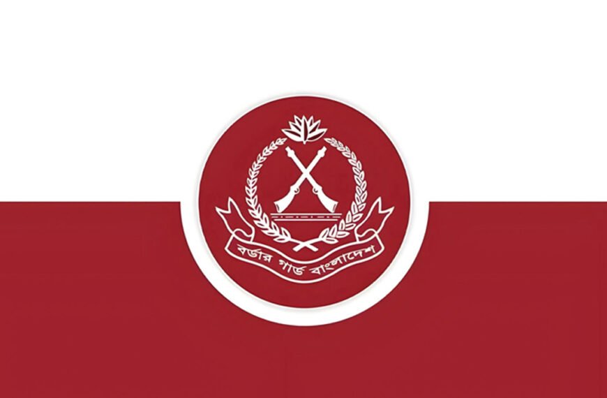 নারায়ণগঞ্জে যৌথ অভিযানে সাড়ে ৭ হাজার লিটার ভোজ্য তেল জব্দ