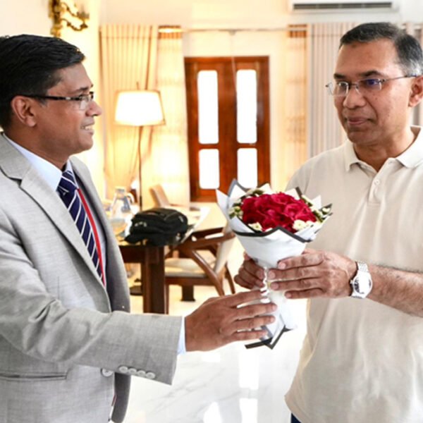 প্রধানমন্ত্রী বগুড়ায় পৌঁছেছেন 