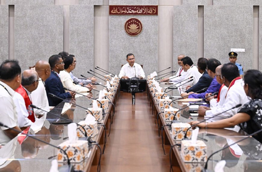 প্রধানমন্ত্রীর সঙ্গে প্রোটেস্ট্যান্ট চার্চের নেতৃবৃন্দের শুভেচ্ছা বিনিময়