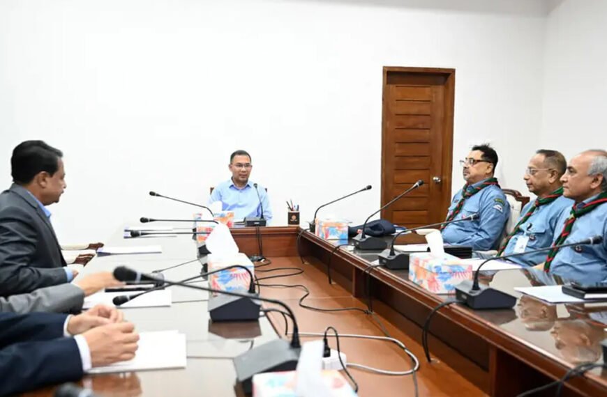 প্রধানমন্ত্রীর সঙ্গে স্কাউট সদস্যদের সাক্ষাৎ