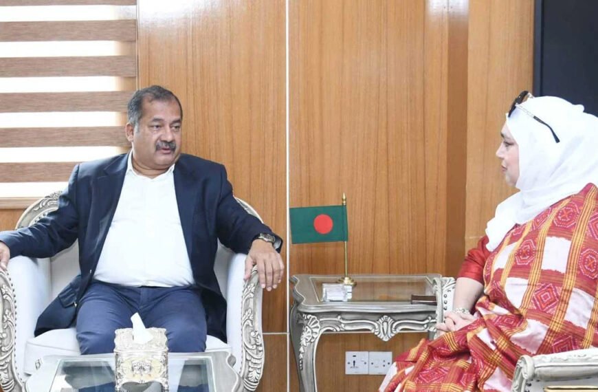 প্রবাসীদের জ্ঞান ও বিনিয়োগে শক্তিশালী হচ্ছে অর্থনীতি: তথ্যমন্ত্রী