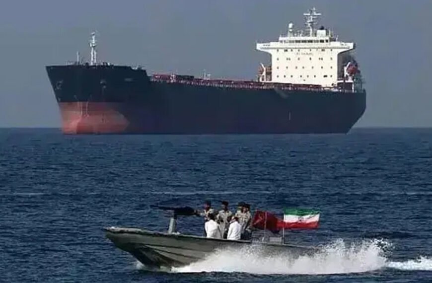 মার্কিন অবরোধ অব্যাহত থাকলে আবার হরমুজ প্রণালি বন্ধের হুমকি ইরানের