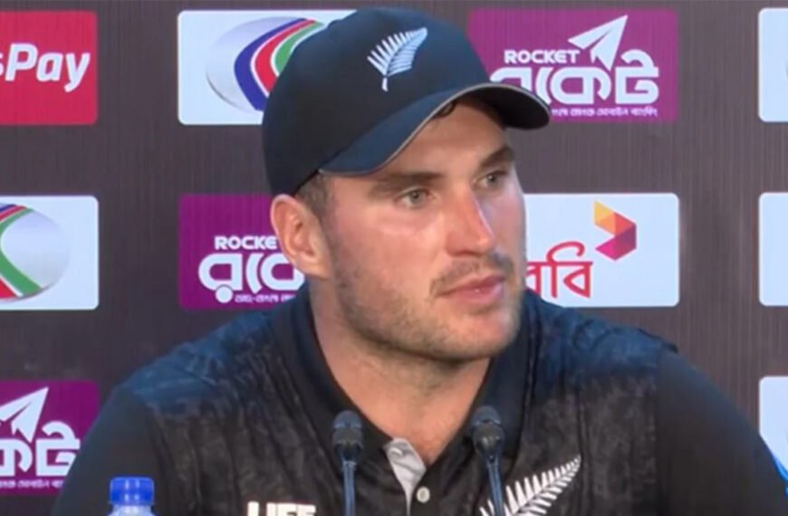 বোলারদের কৃতিত্ব দিলেন ফক্সক্রফট