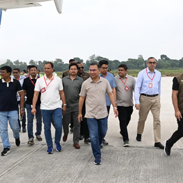 যশোরে এসে পৌঁছেছেন প্রধানমন্ত্রী 