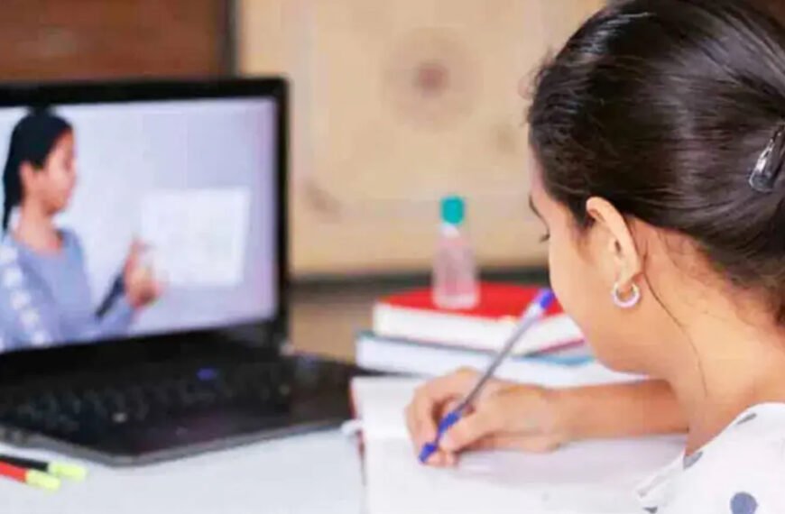 শিক্ষাপ্রতিষ্ঠানে অনলাইন ক্লাস চালুর সিদ্ধান্ত আজ আসতে পারে