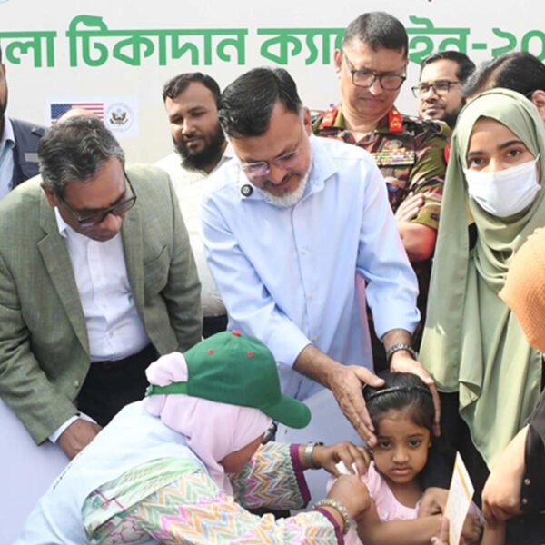 হামের বিশেষ টিকাদান কর্মসূচির দ্বিতীয় ধাপ শুরু আজ