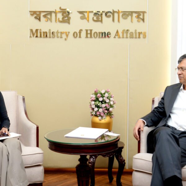 স্বরাষ্ট্রমন্ত্রীর সঙ্গে জাতিসংঘের আবাসিক সমন্বয়কারীর সৌজন্য সাক্ষাৎ