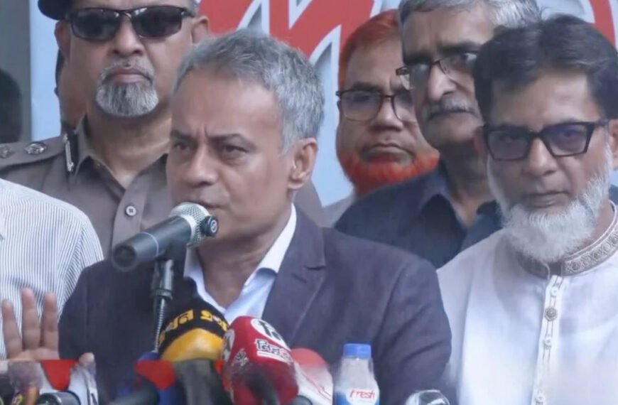 ধানের খড়ে চাকা স্লিপ, এজন্য ট্রেনের বিলম্ব: রেলমন্ত্রী