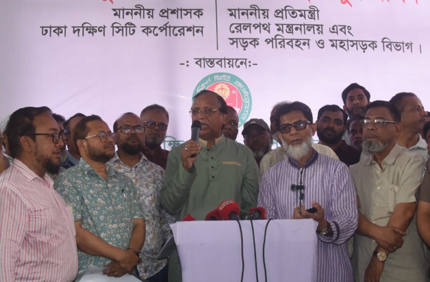 পথচারী ও যান চলাচল নির্বিঘ্ন রেখেই হকার পুনর্বাসন করা হচ্ছে: ডিএসসিসি প্রশাসক