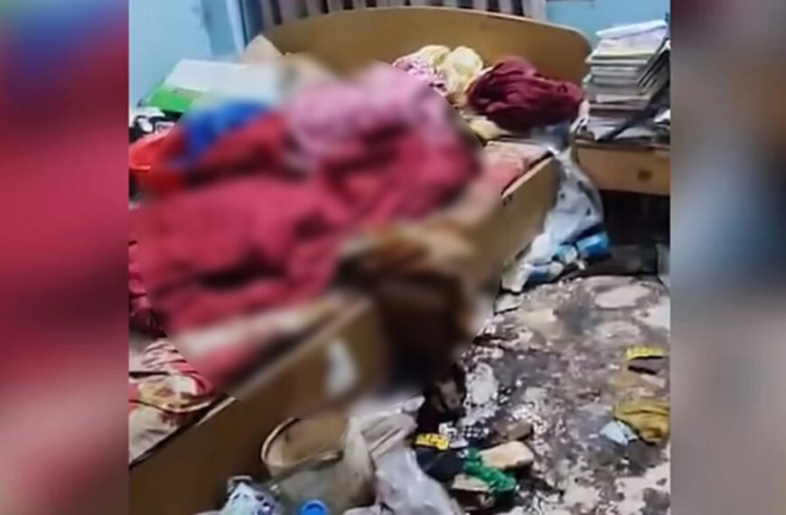 একা ঘরে মায়ের মরদেহে পচন, জানেনা সচিব ও বিশ্ববিদ্যালয়ের শিক্ষক ছেলেরা
