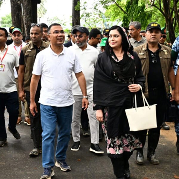 কক্সবাজারে ডুলাহাজারা সাফারি পার্ক পরিদর্শন প্রধানমন্ত্রীর