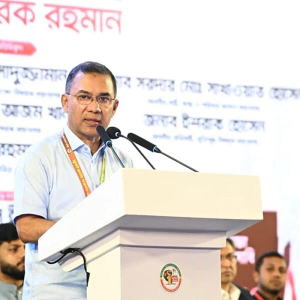 জুলাই গণঅভ্যুত্থানে দল-মত ভুলে মানুষ রাস্তায় নামে, তাদের সম্মান করতে হবে: প্রধানমন্ত্রী