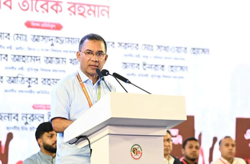জুলাই গণঅভ্যুত্থানে দল-মত ভুলে মানুষ রাস্তায় নামে, তাদের সম্মান করতে হবে: প্রধানমন্ত্রী